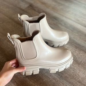 H&M chunky boots